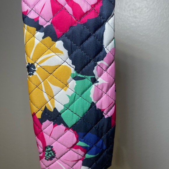 NEW Modella Floral Quilted Women's Travel Bag - Picture 5 of 12